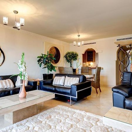 Frontline Beach Apartment - Sinfonia Del Mar Estepona Exteriör bild