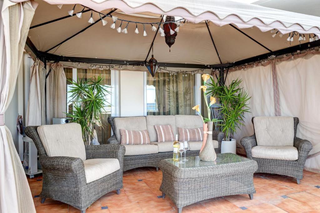 Frontline Beach Apartment - Sinfonia Del Mar Estepona Exteriör bild